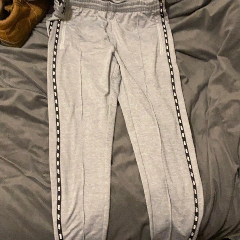 Victoria’s Secret PINK Athletic skinny leggings